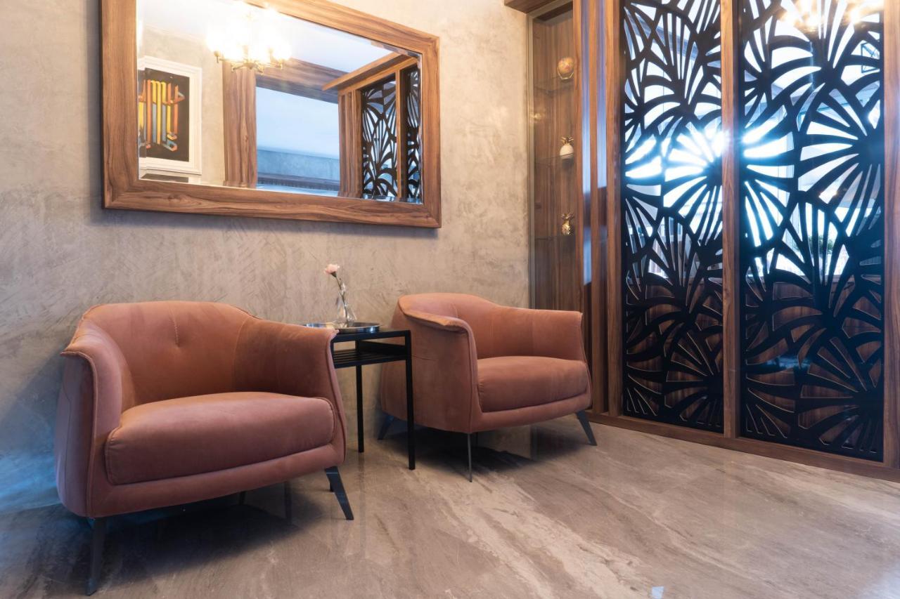 Вилла Radja House Cipaku Indah Бандунг Экстерьер фото